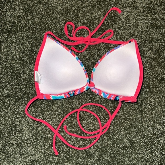 Hollister push up triangle swim top pink Aztec design - Picture 2 of 3